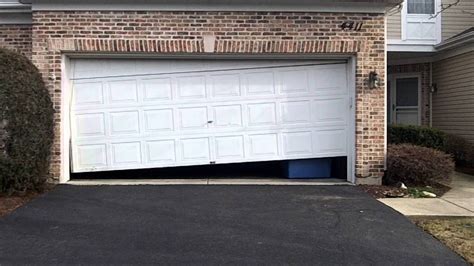 The Difference Between Manual and Automatic Magic Garage Doors in Ashland, OH